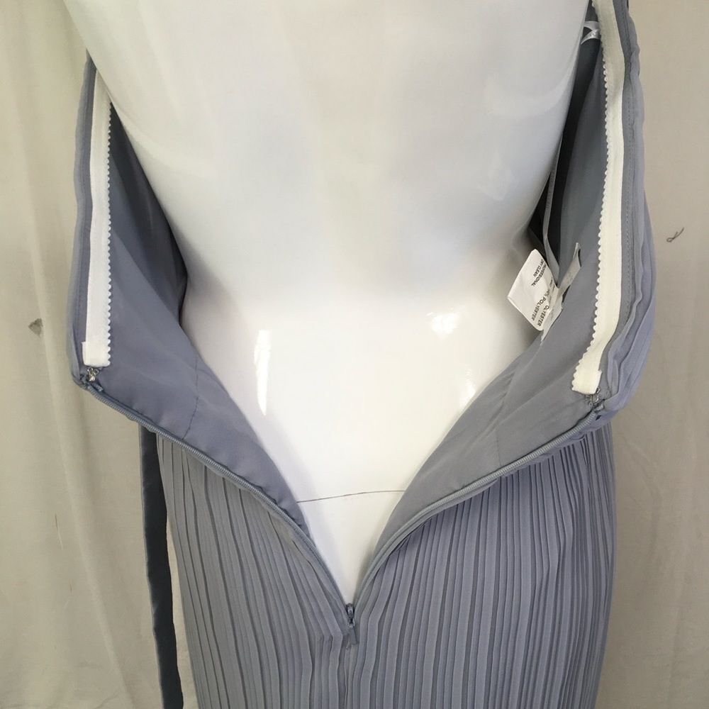 NEW Dessy Collection Platinum Pleated Chiffon  Formal Bridesmaid Maxi Dress 8 - Picture 8 of 12